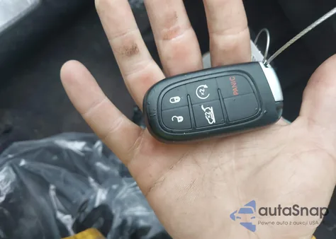 2019 Jeep Cherokee Overland 4X4 из США, поврежденный, VIN 1C4PJMJN0KD173980